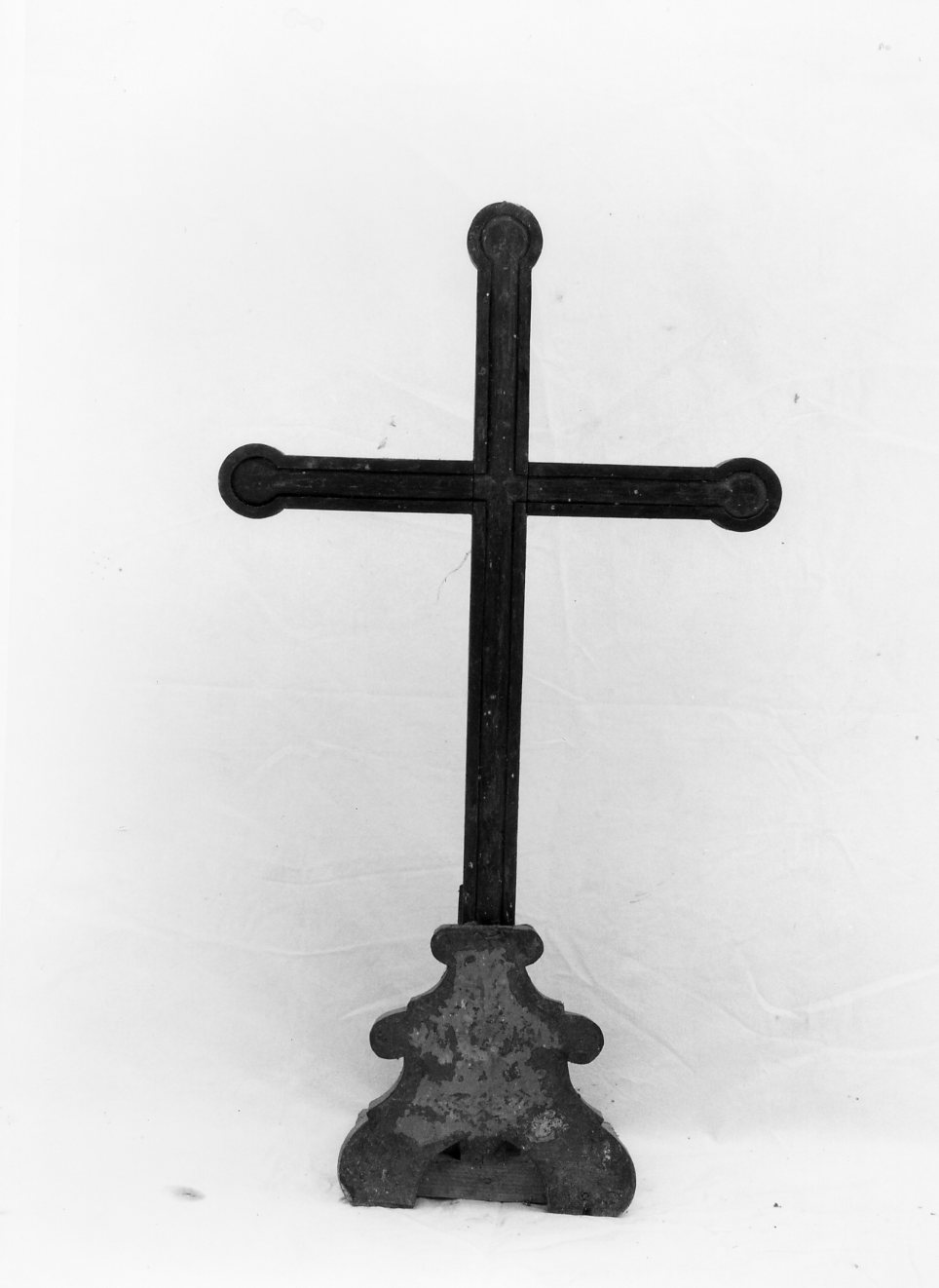 crocifisso, opera isolata - bottega lucana (metà sec. XIX)