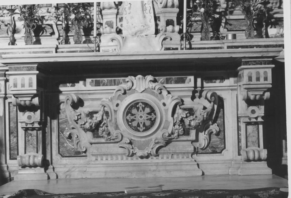 altare maggiore - bottega Italia meridionale (seconda metà sec. XVIII)