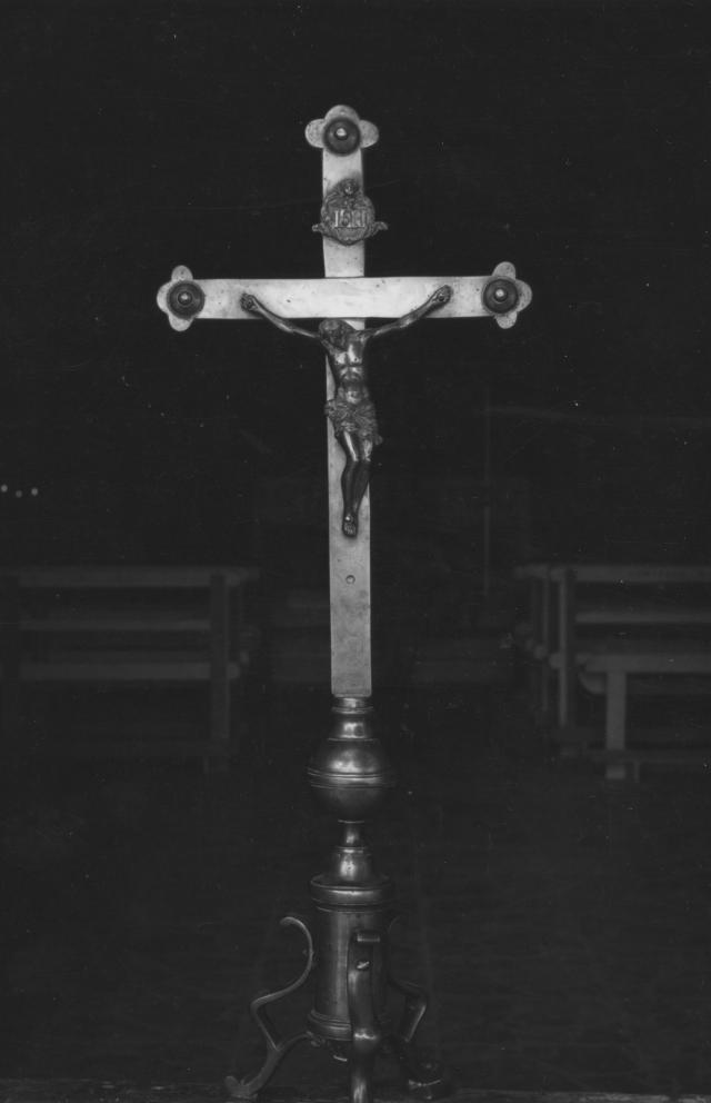 croce d'altare - bottega Italia meridionale (inizio sec. XX)