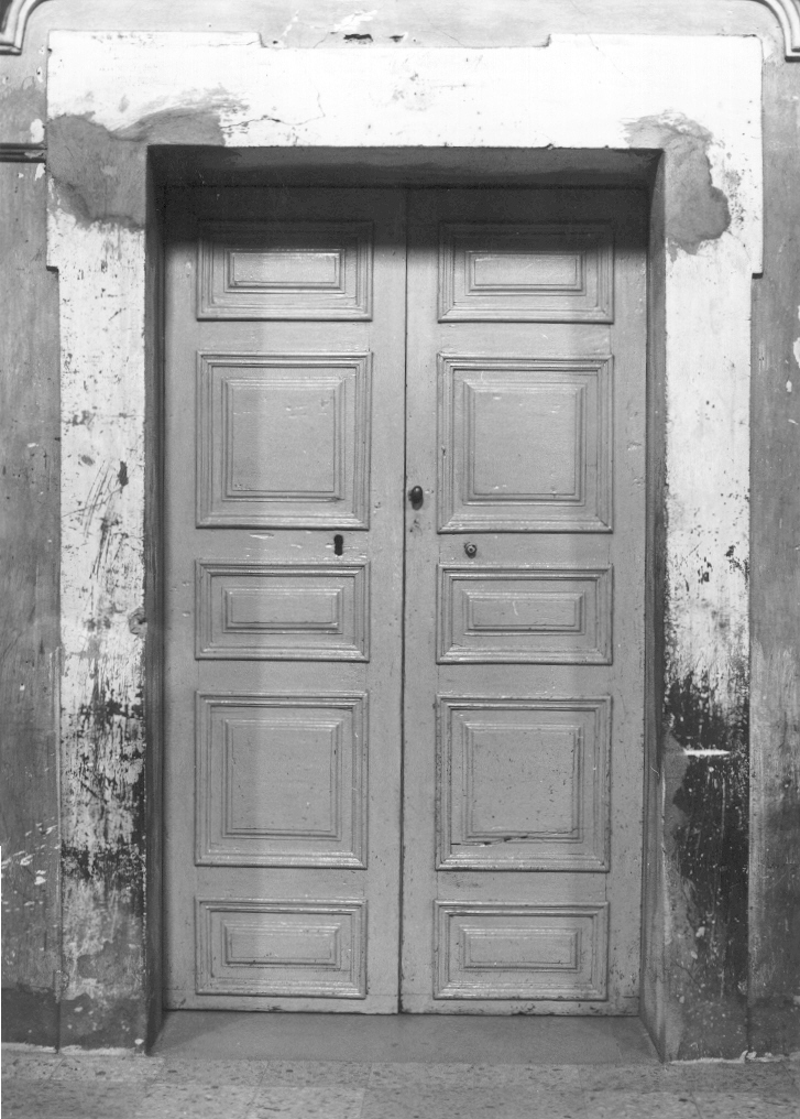 porta - a due battenti - bottega Italia meridionale (prima metà sec. XVIII)