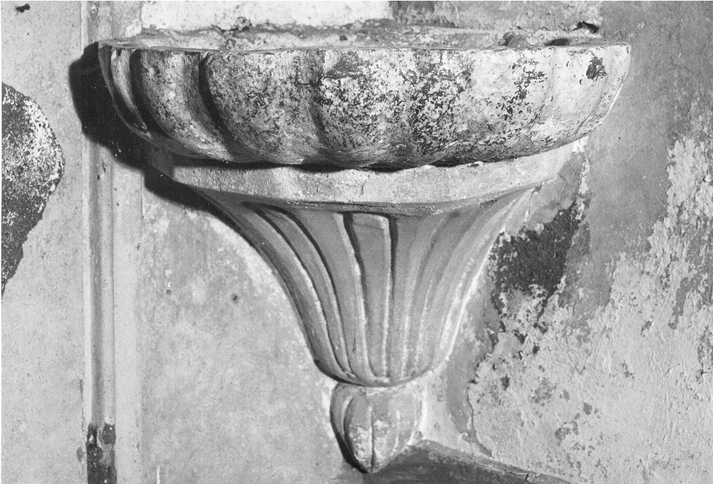 acquasantiera pensile - bottega lucana (metà sec. XVIII)