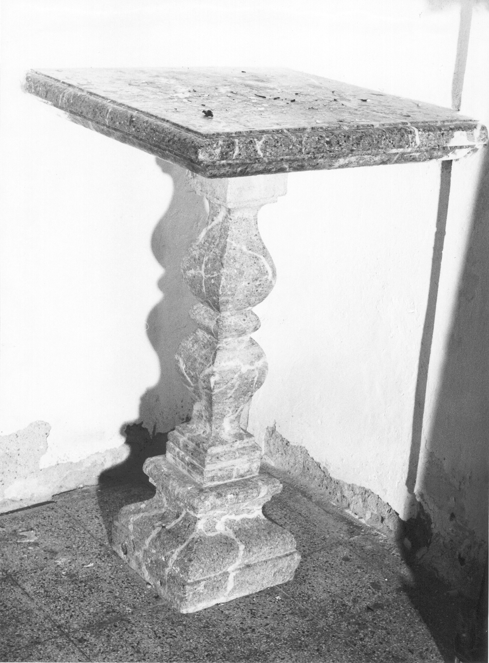 tavolino - bottega lucana (metà sec. XVIII)