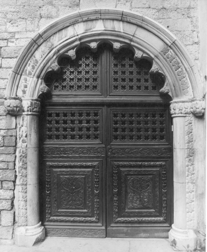 portale - bottega Italia meridionale (seconda metà sec. XV)