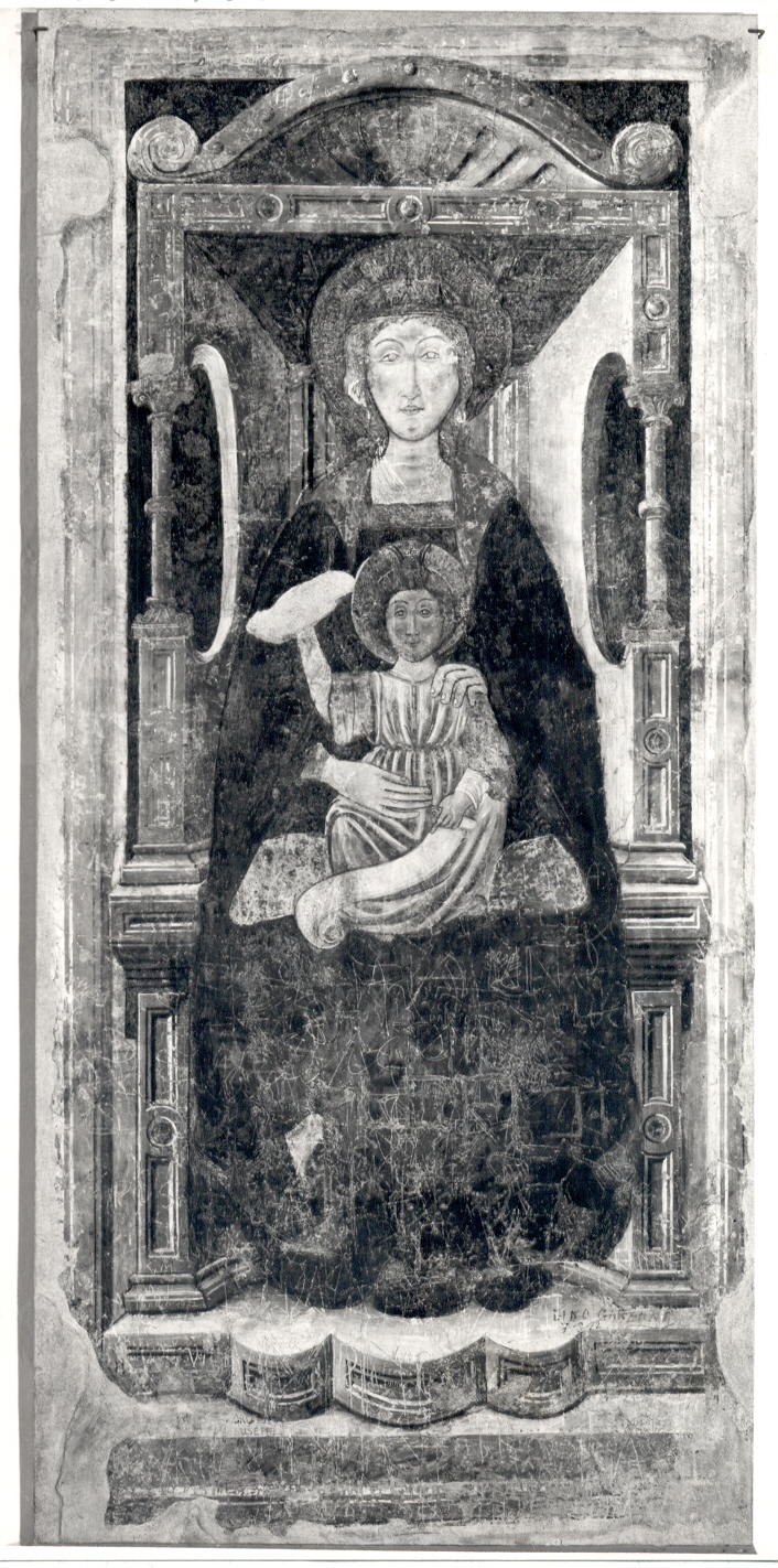 Madonna con Bambino in trono (dipinto) di Maestro del Sepolcro di Martino de Chello (attribuito) (metà sec. XV)