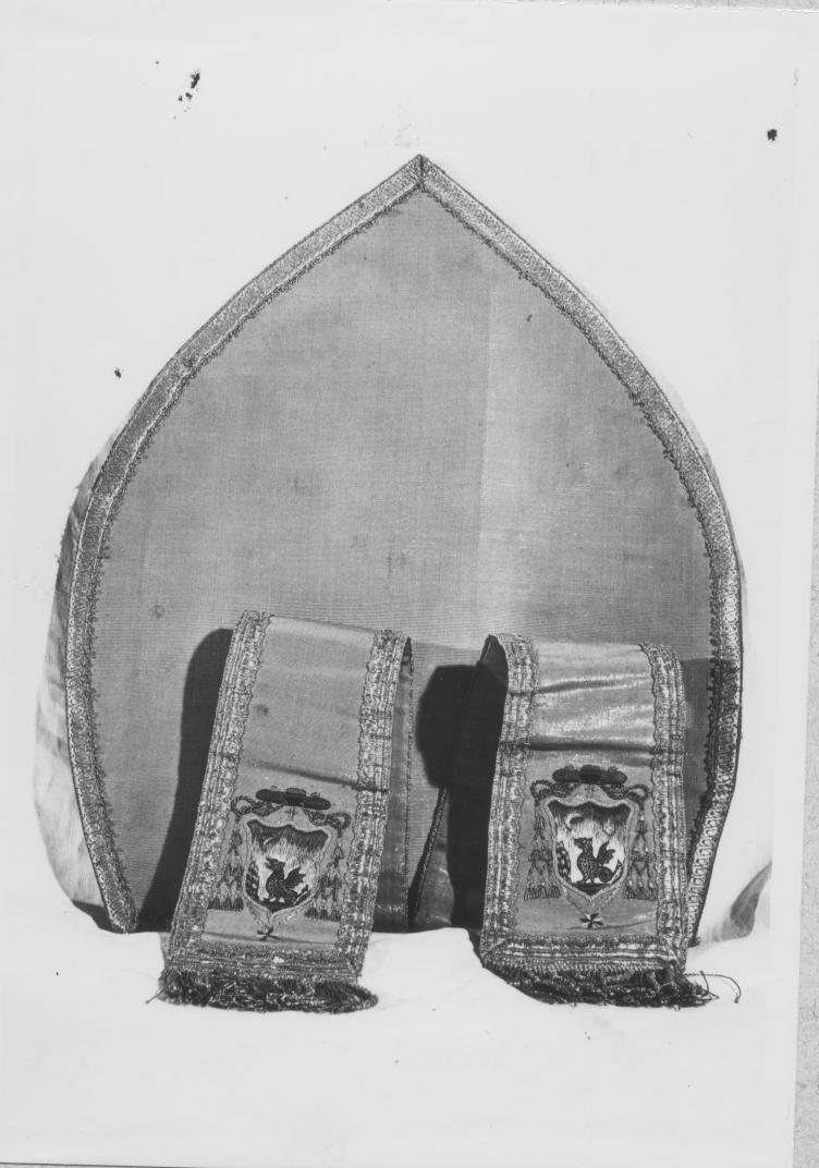 mitria - manifattura Italia meridionale (sec. XIX)