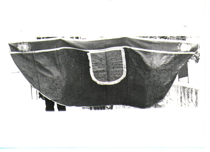 piviale - manifattura Italia meridionale (sec. XVIII)