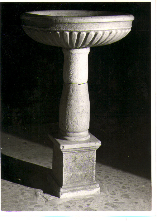 acquasantiera - a fusto - bottega Italia meridionale (fine sec. XIX)