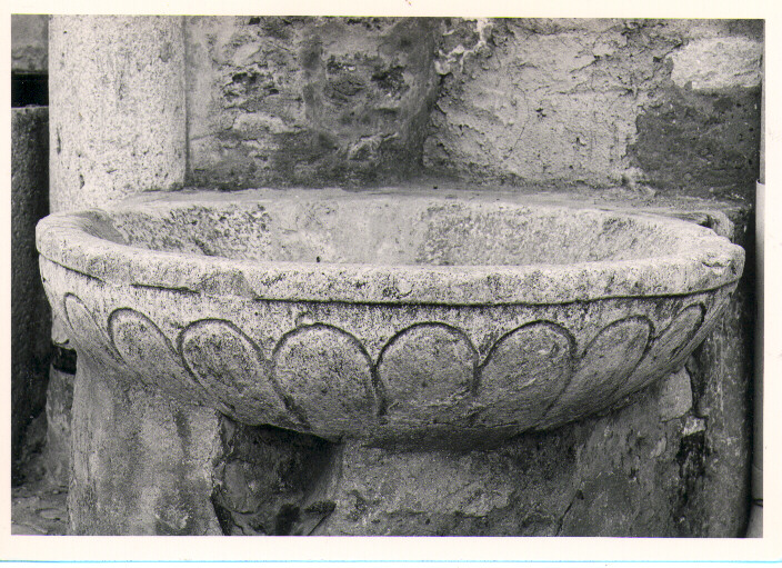 vasca - bottega Italia meridionale (sec. XVII)