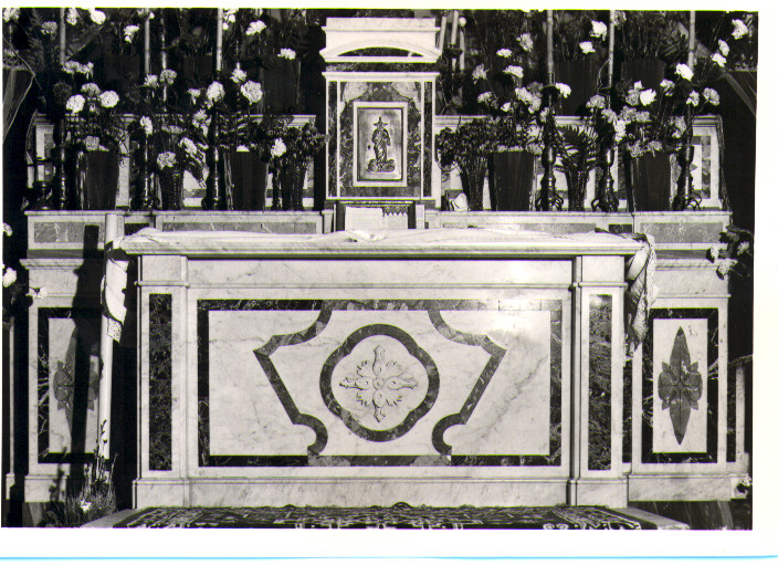 altare maggiore - bottega Italia meridionale (inizio sec. XX)