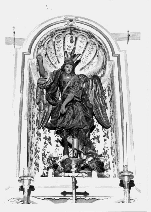 San Michele Arcangelo combatte Satana (scultura) - bottega napoletana (secc. XVII/ XVIII)