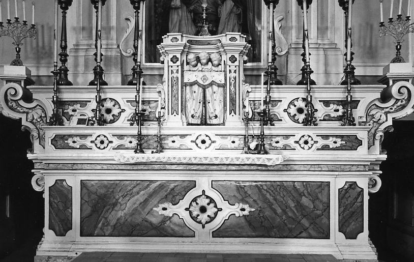 altare maggiore - bottega Italia meridionale (seconda metà sec. XIX)