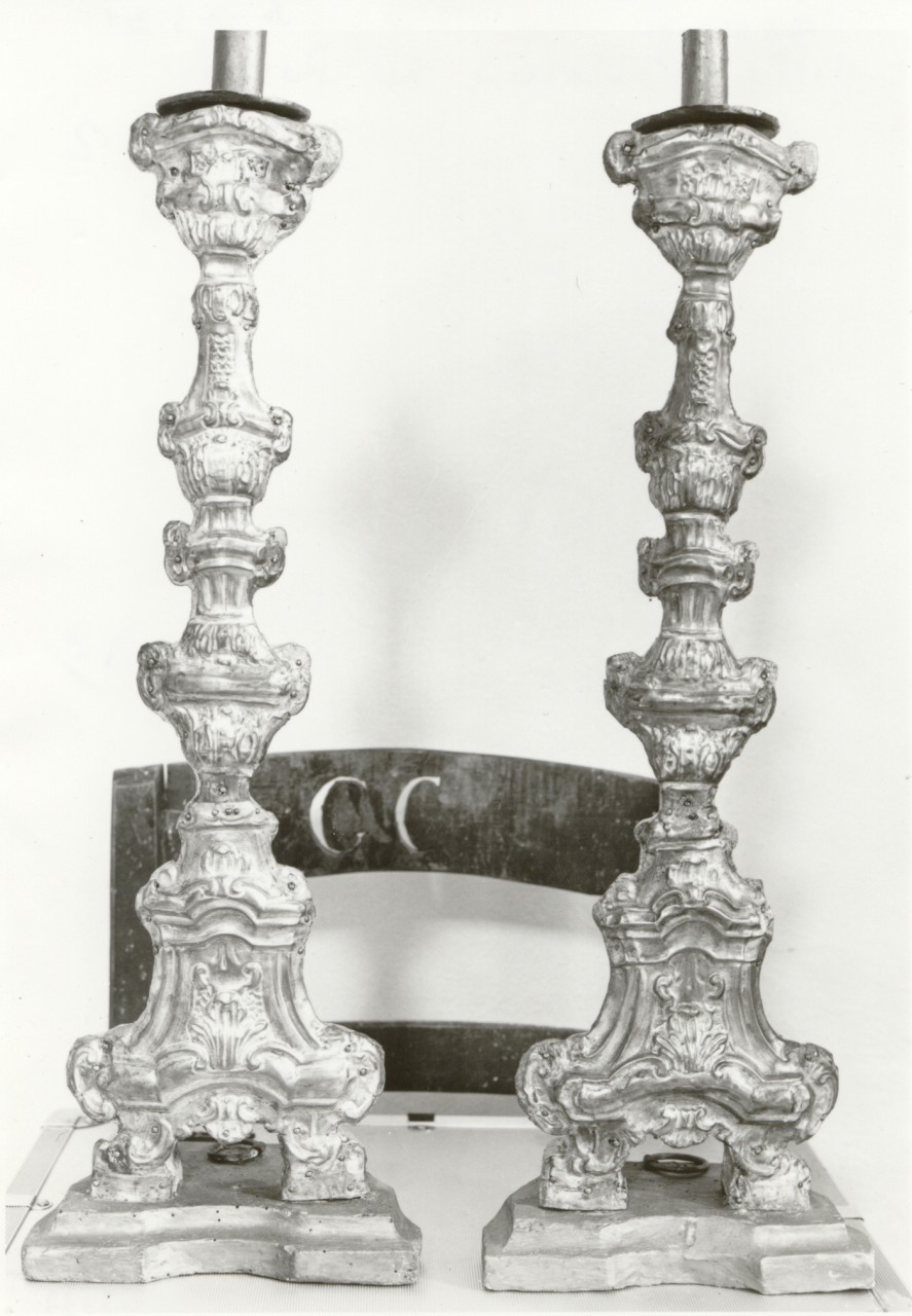 candeliere d'altare, serie - bottega lucana (sec. XVIII)