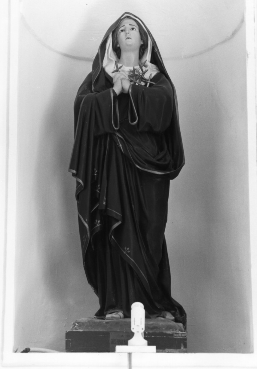 Madonna Addolorata (statua) di Guacci Luigi (sec. XX)