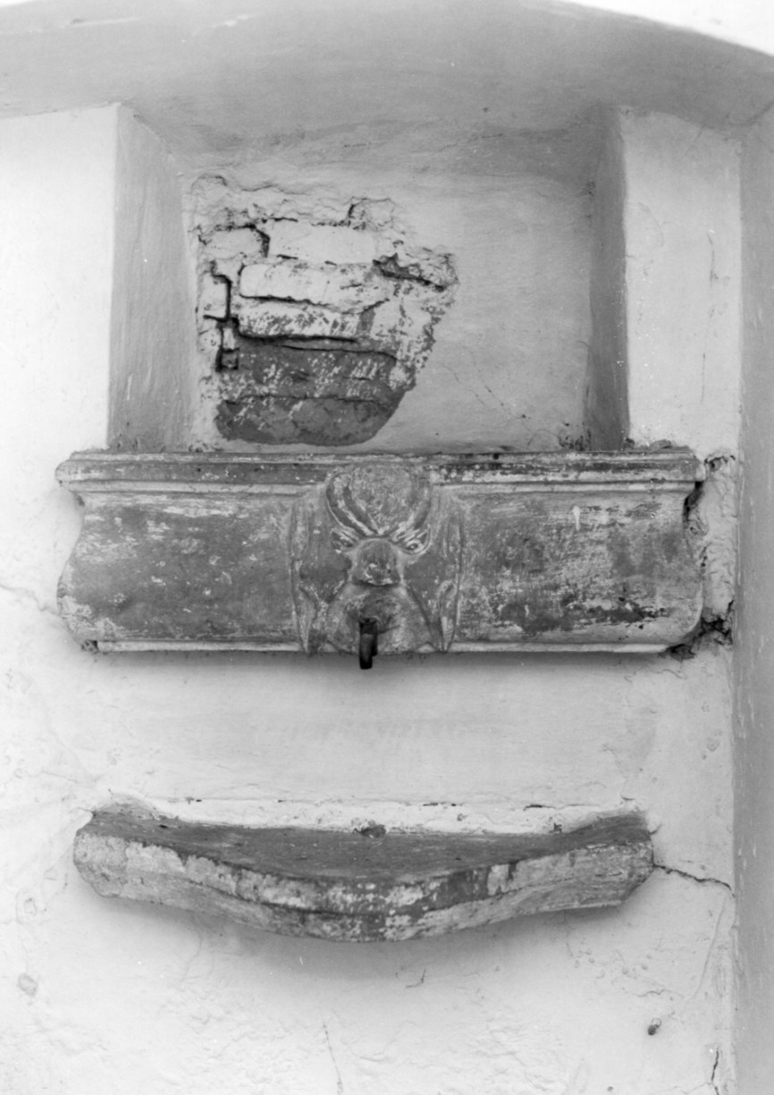 lavabo da sacrestia - bottega lucana (seconda metà sec. XIX)