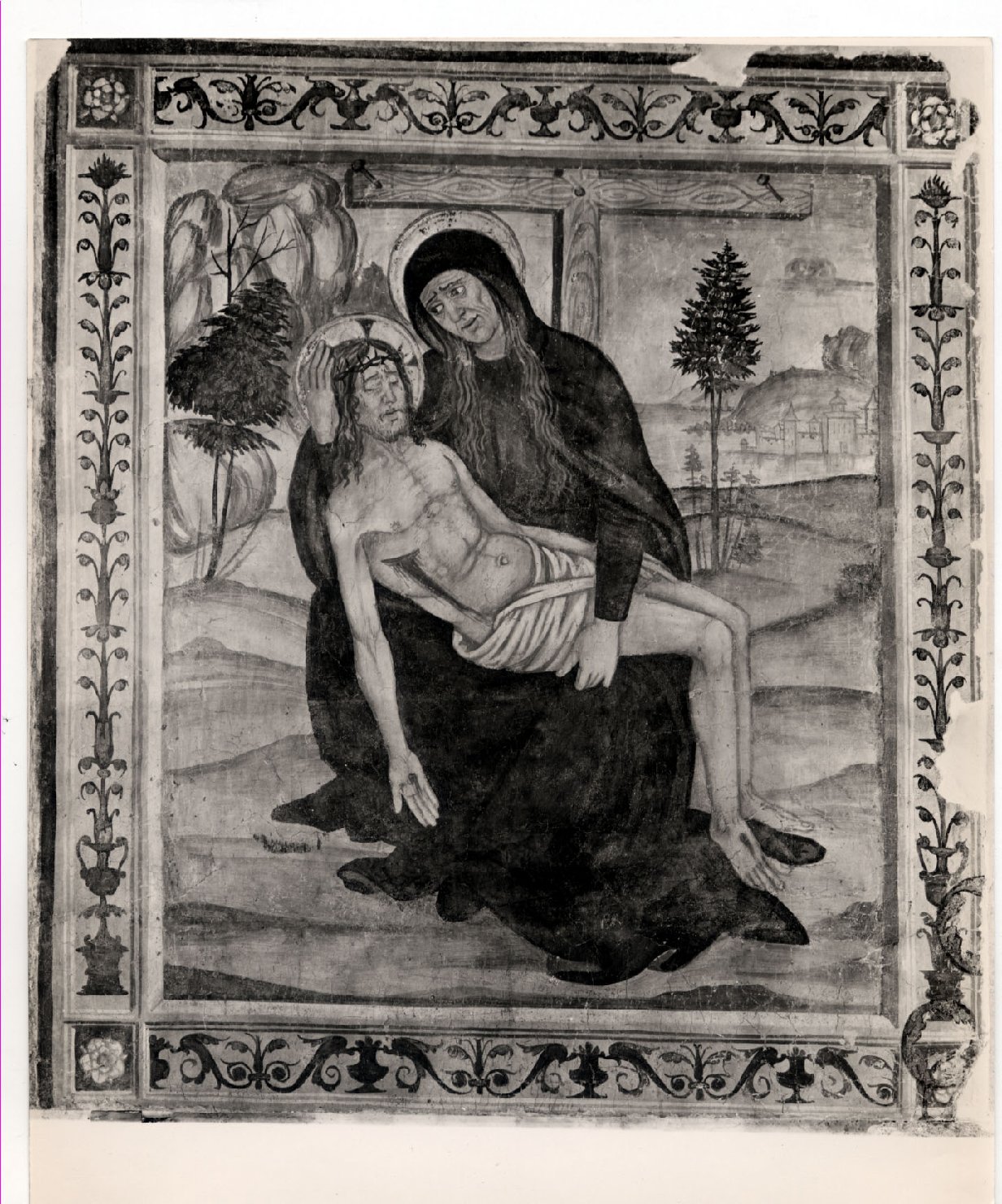 Pietà (dipinto, elemento d'insieme) di Luce Giovanni, Todisco Giovanni (prima metà sec. XVI)