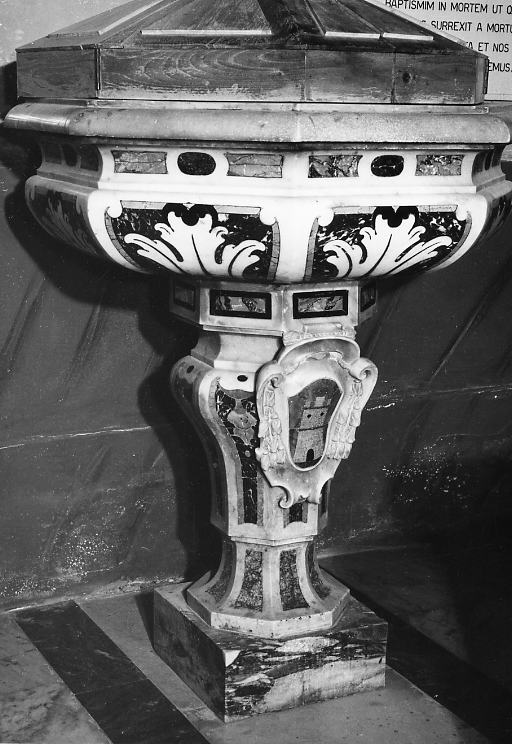 fonte battesimale - bottega napoletana (sec. XVIII)