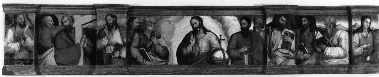 Cristo benedicente tra gli apostoli (predella) di Stabile Antonio (sec. XVI)