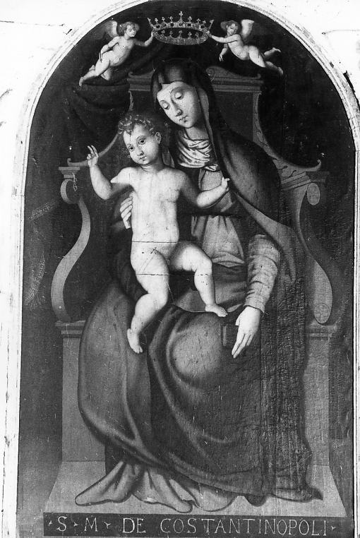 Santa Maria di Costantinopoli, Madonna in trono con Bambino (dipinto) di Stabile Antonio (attribuito) (sec. XVI)