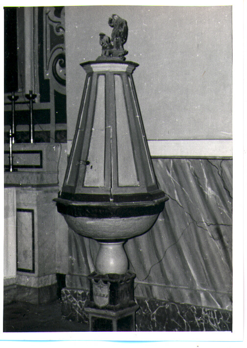 fonte battesimale - a fusto - bottega napoletana (sec. XVIII)