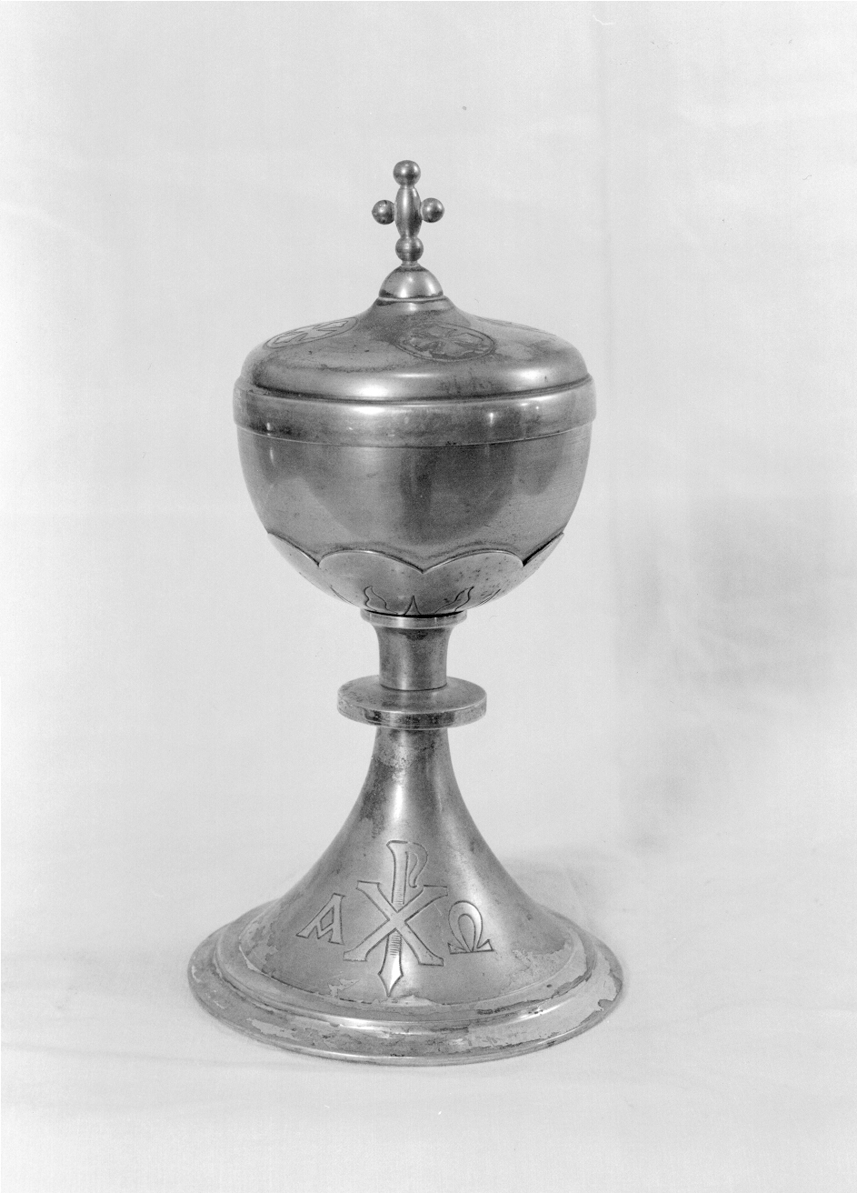 pisside - bottega Italia meridionale (metà sec. XX)