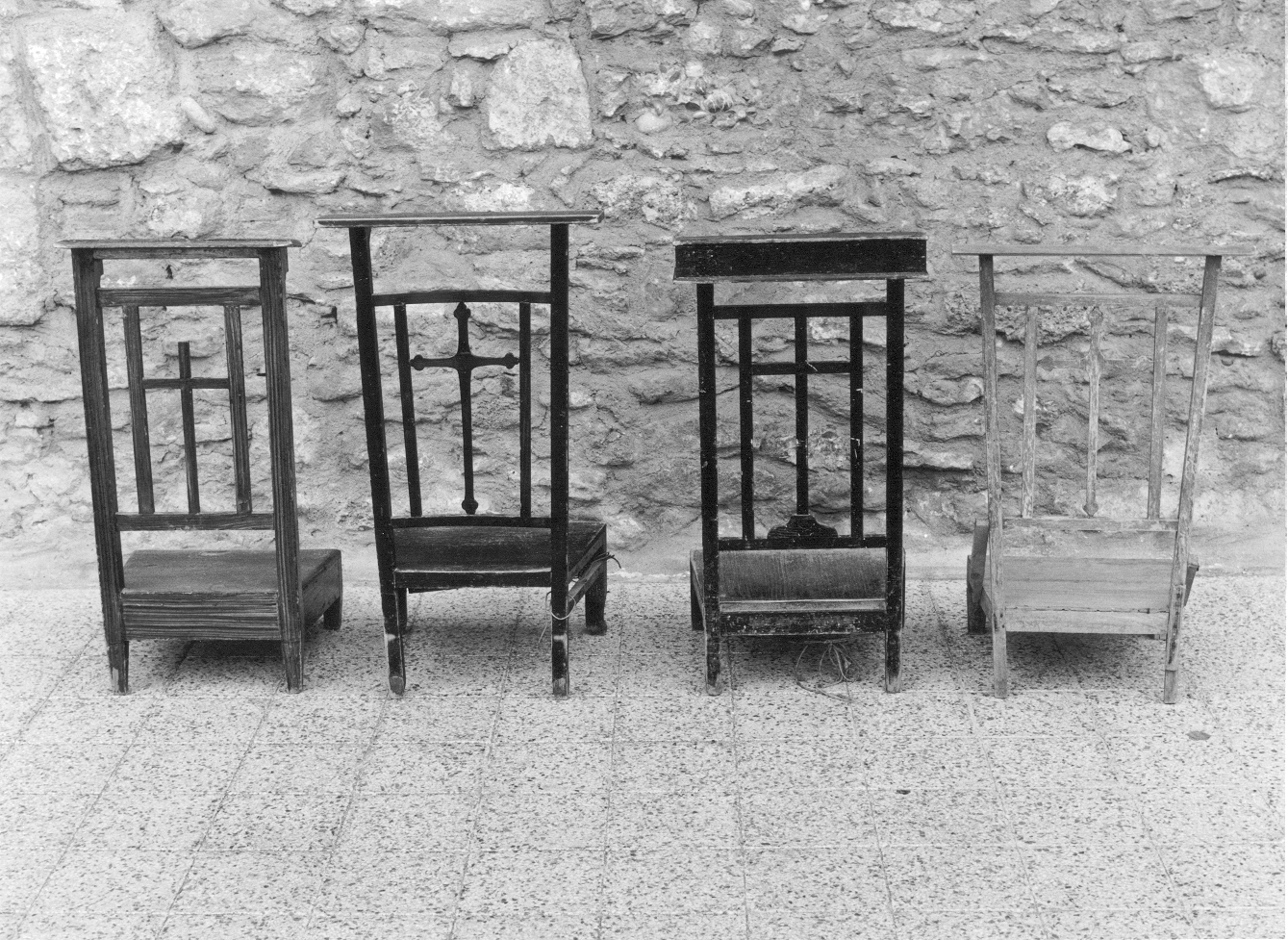 inginocchiatoio, serie - bottega lucana (prima metà sec. XX)