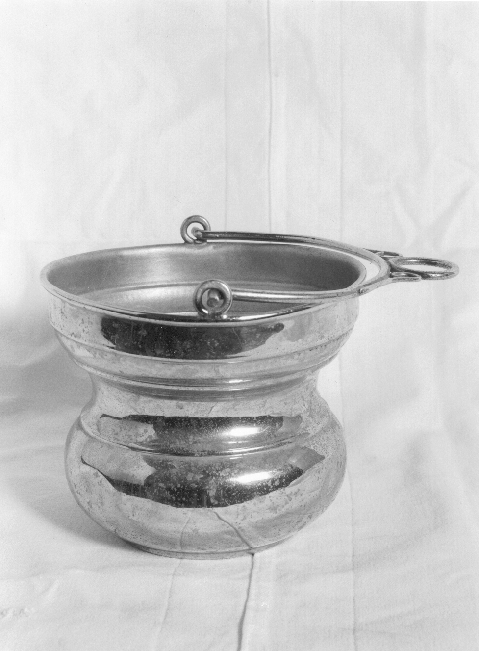 secchiello per l'acqua benedetta - bottega napoletana (prima metà sec. XX)