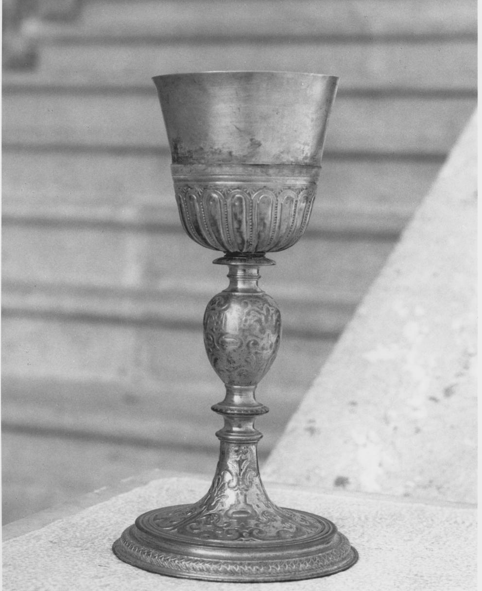 calice - bottega Italia meridionale (sec. XIX)