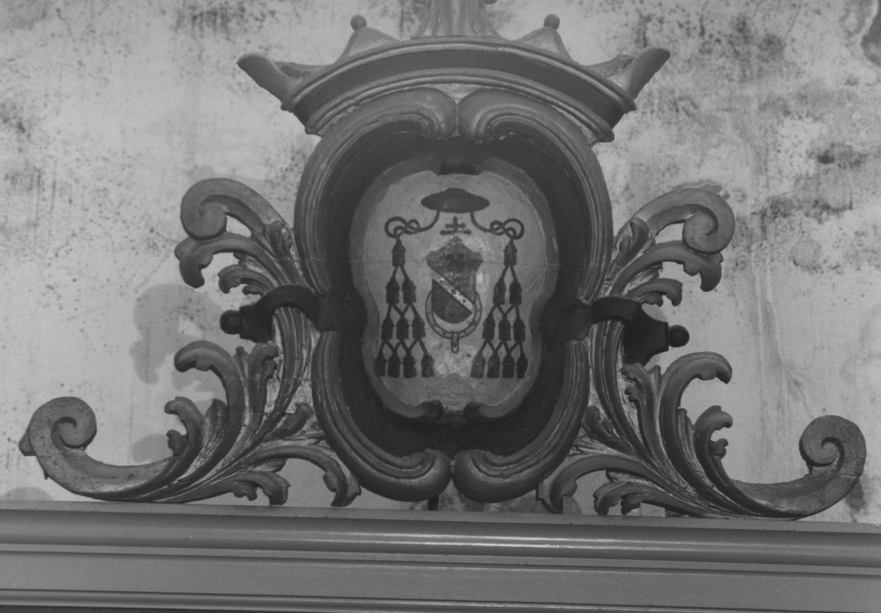 stemma vescovile (decorazione) - bottega lucana (sec. XVIII)