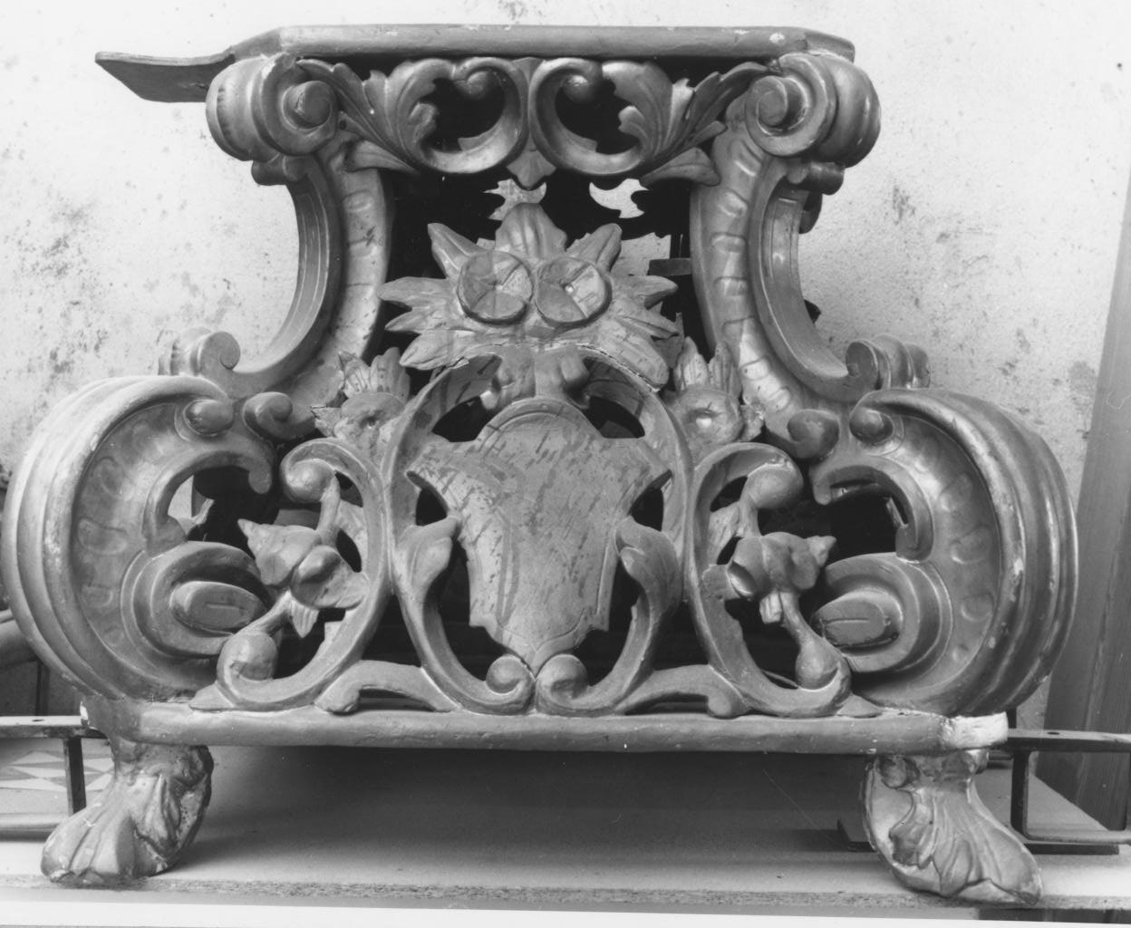 base processionale - bottega Italia meridionale (sec. XIX)