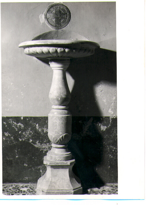 acquasantiera - a fusto - bottega lucana (sec. XVII)