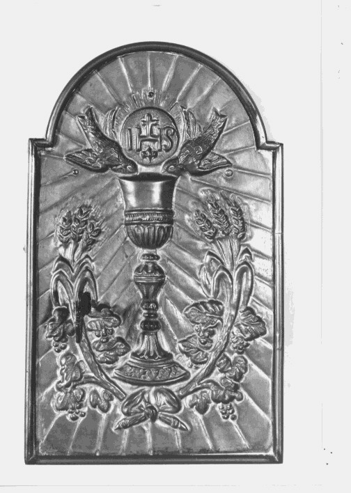 calice eucaristico; simboli eucaristici (sportello di tabernacolo) - bottega lucana (prima metà sec. XX)