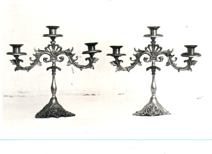 candeliere d'altare, coppia - bottega lucana (prima metà sec. XX)