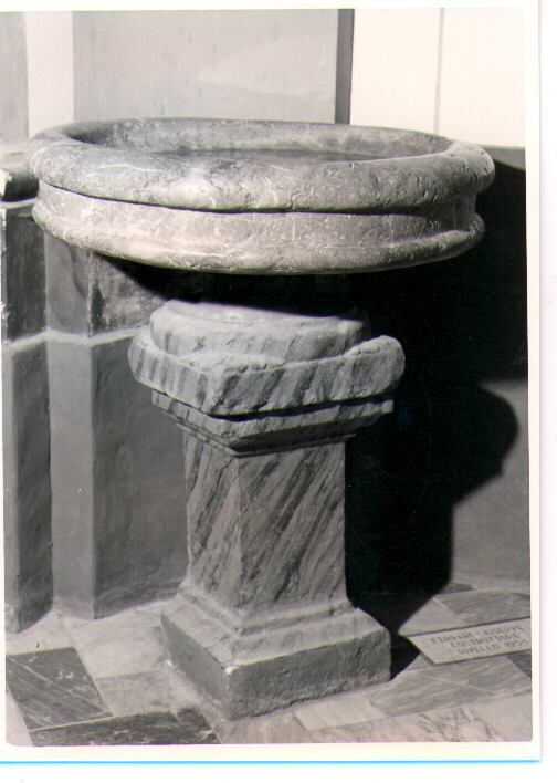 acquasantiera - bottega Italia meridionale (secc. XVII/ XVIII)