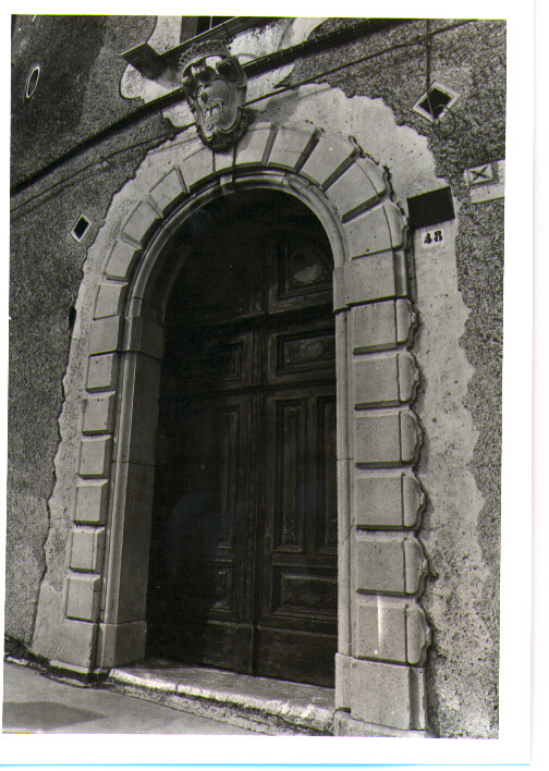 portale - bottega Italia meridionale (ultimo quarto sec. XVIII)