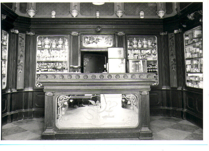 bancone commerciale di Leonetti Luigi (fine/inizio secc. XIX/ XX)