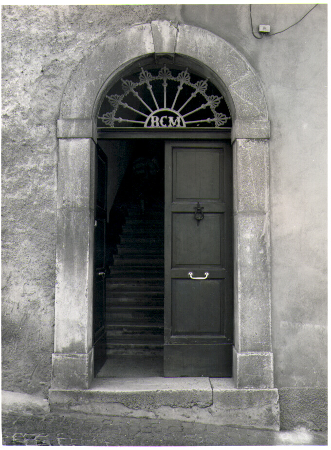 portale - bottega Italia meridionale (inizio sec. XX)