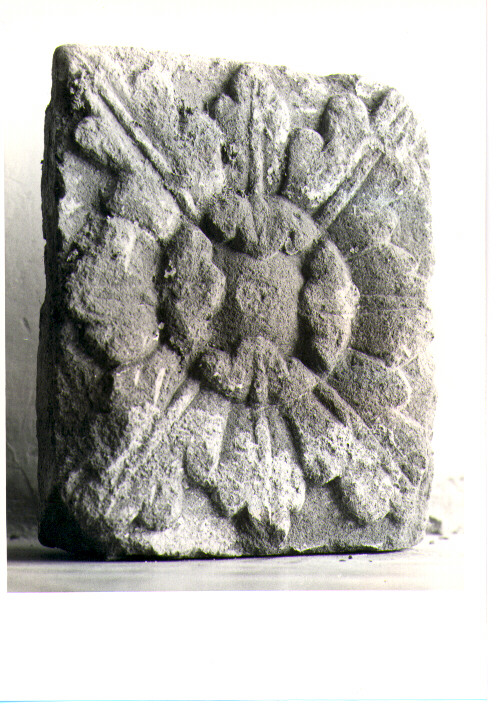 scultura, frammento - bottega Italia meridionale (sec. XVI)