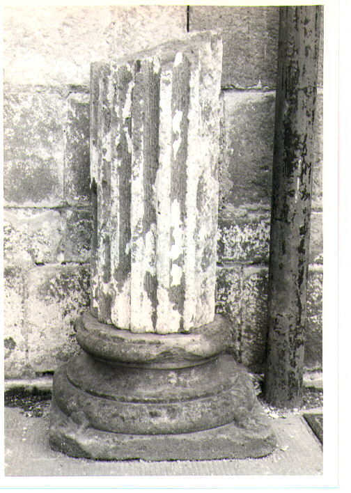 colonna, frammento - bottega Italia meridionale (sec. XVI)