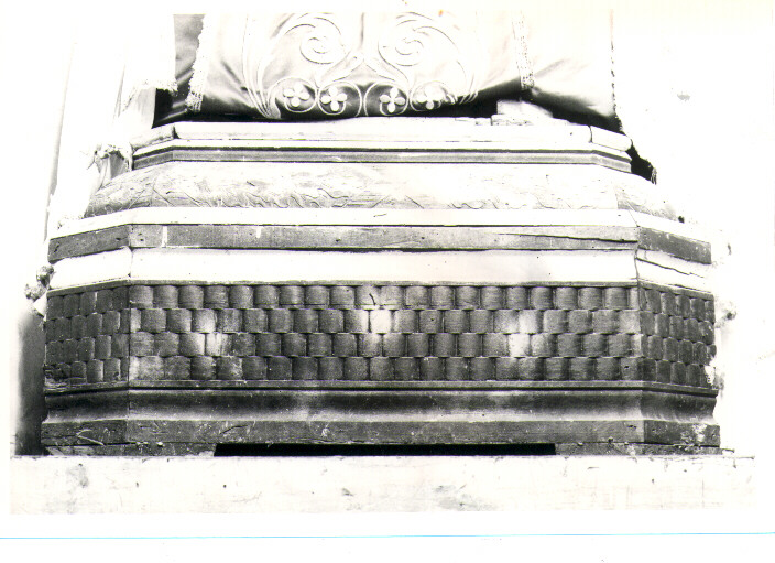 piedistallo di statua - bottega Italia meridionale (inizio sec. XX)