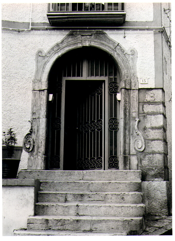 portale - bottega Italia meridionale (sec. XVIII)