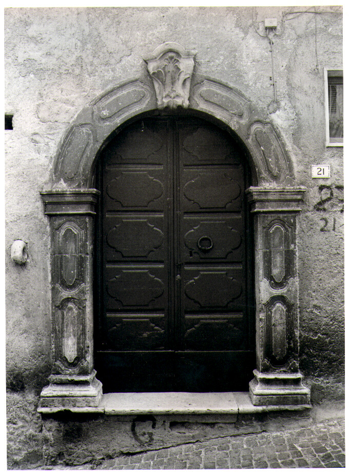 portale - bottega Italia meridionale (sec. XVIII)