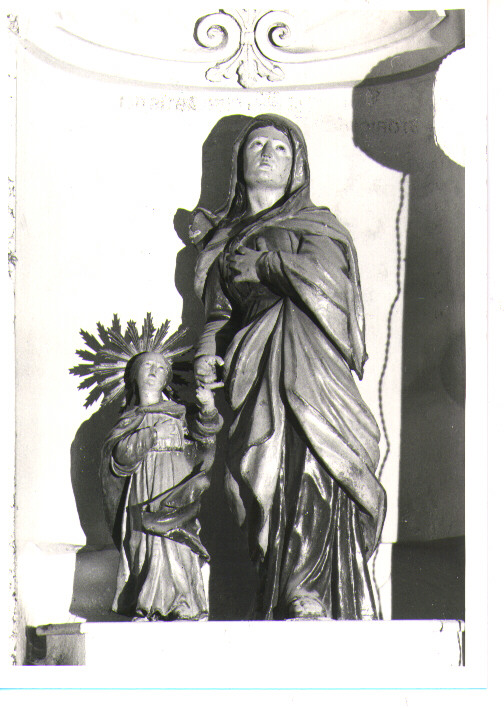 Sant'Anna con Maria Vergine bambina (gruppo scultoreo) - bottega Italia meridionale (prima metà sec. XIX)