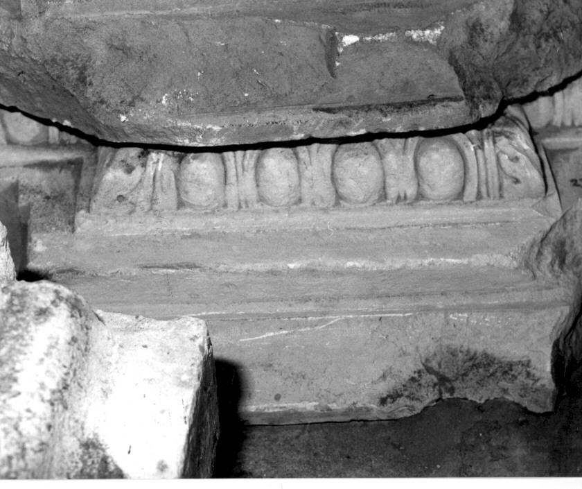 decorazione plastica, frammento - bottega Italia meridionale (sec. XI)