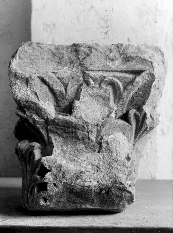 capitello - bottega Italia meridionale (sec. XII)