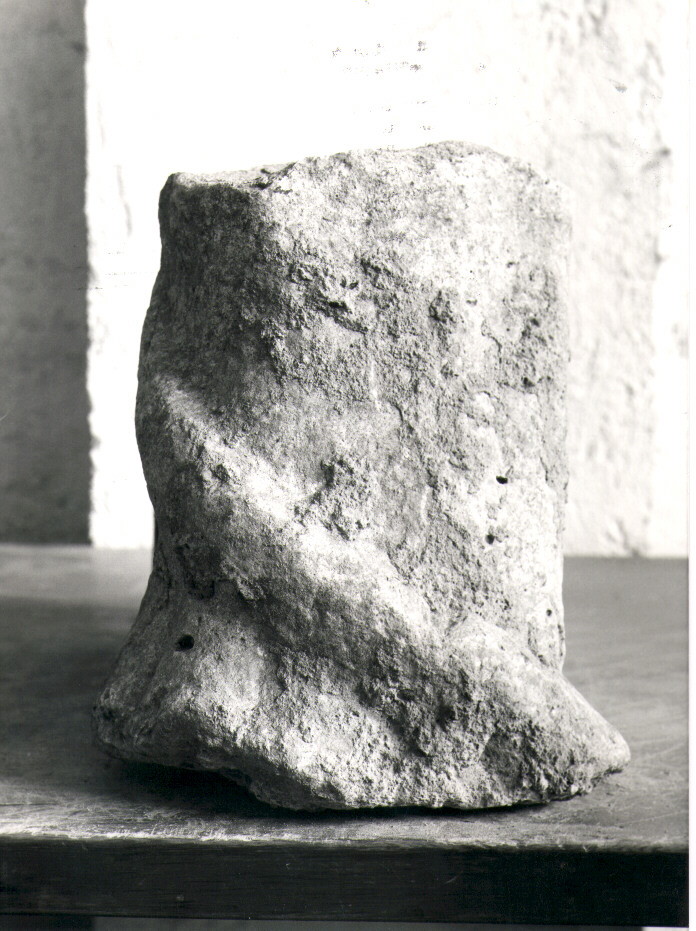 colonnina, frammento - bottega Italia meridionale (fine/inizio secc. XII/ XIII)