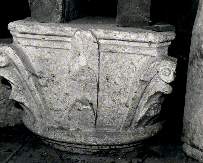 capitello, serie - bottega Italia meridionale, bottega Italia meridionale (sec. X)