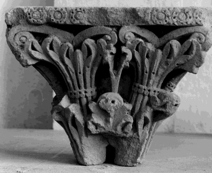 capitello - bottega Italia meridionale (sec. XII)