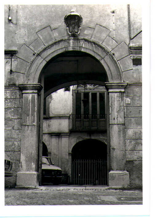 portale - bottega Italia meridionale (sec. XIX)