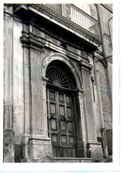 portale - bottega Italia meridionale (sec. XIX)