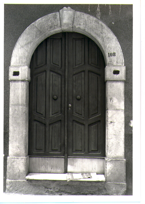 portale - bottega Italia meridionale (sec. XIX)